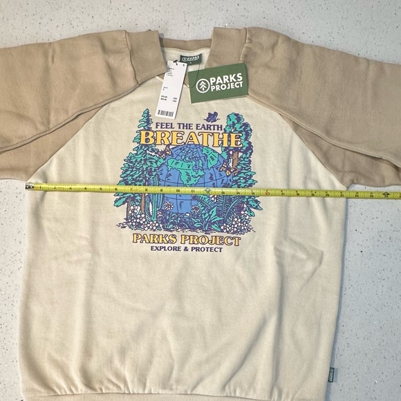 NWT Parks Project unisex crewneck sweatshirt Feel The Earth Breathe in S - Picture 6 of 16